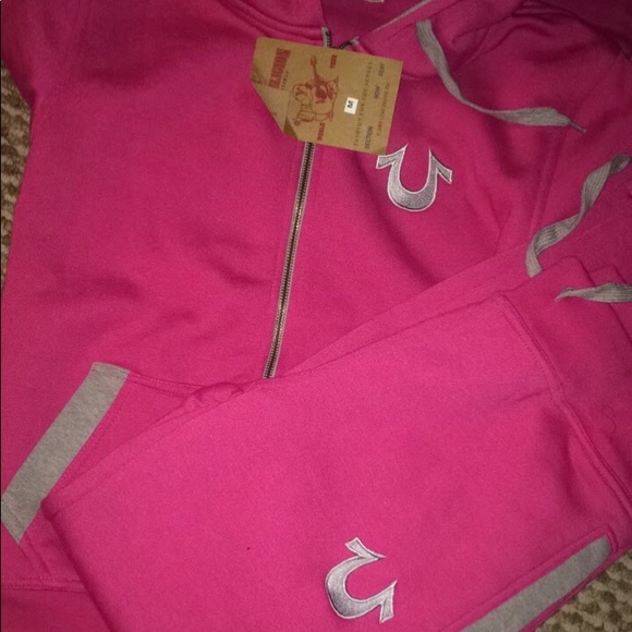 pink true religion sweat suit